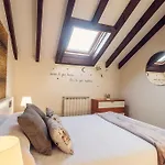 River Apartment *