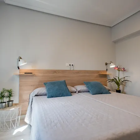 River Apartment *