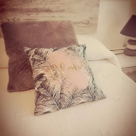 River Apartament *