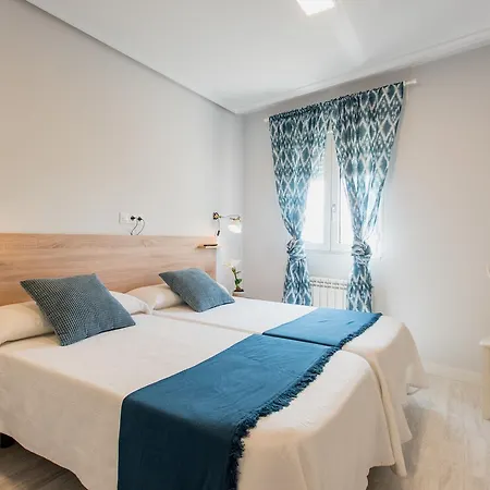 River Apartament *